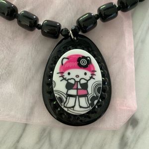 Tarina Tarantino Hello Kitty Pink Head MOD